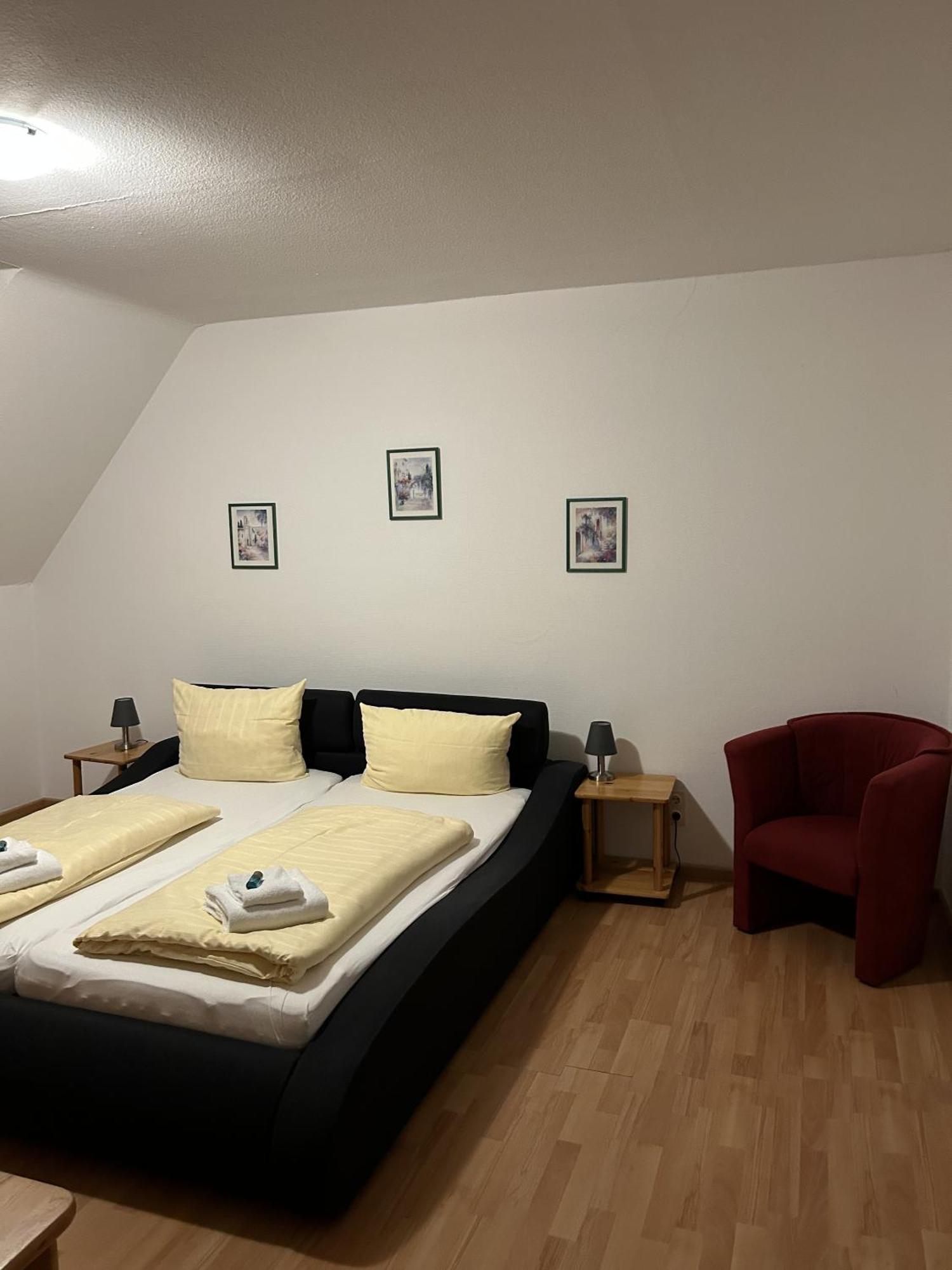 Hotel Landgasthof Zum Kaffelstein Kreuzwertheim Bilik gambar